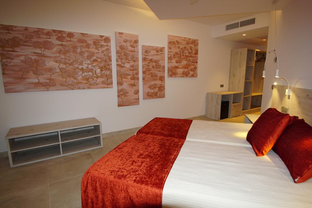 Sant Antoni de Portmany Hotel Abrat מראה חיצוני תמונה