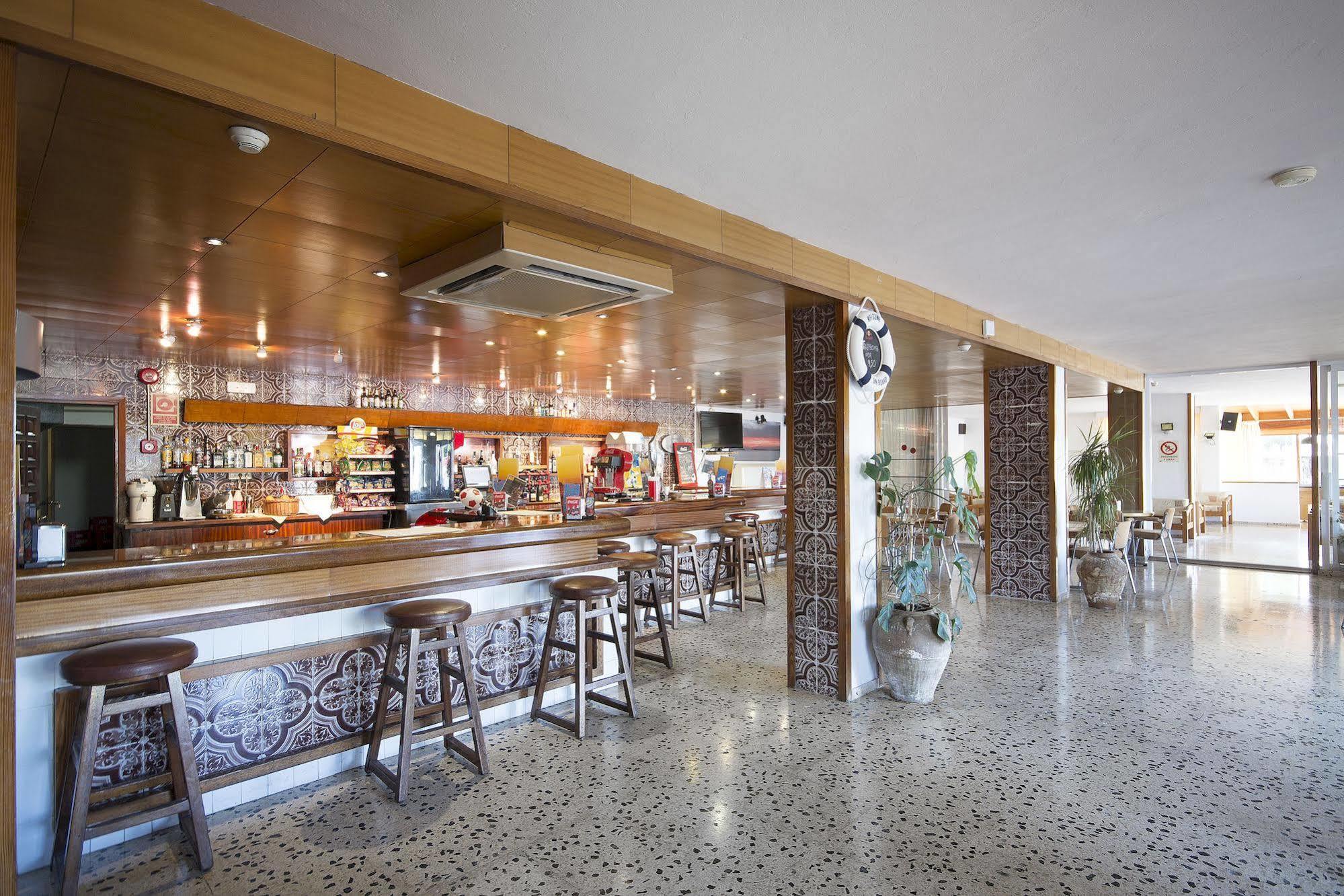 Sant Antoni de Portmany Hotel Abrat מראה חיצוני תמונה